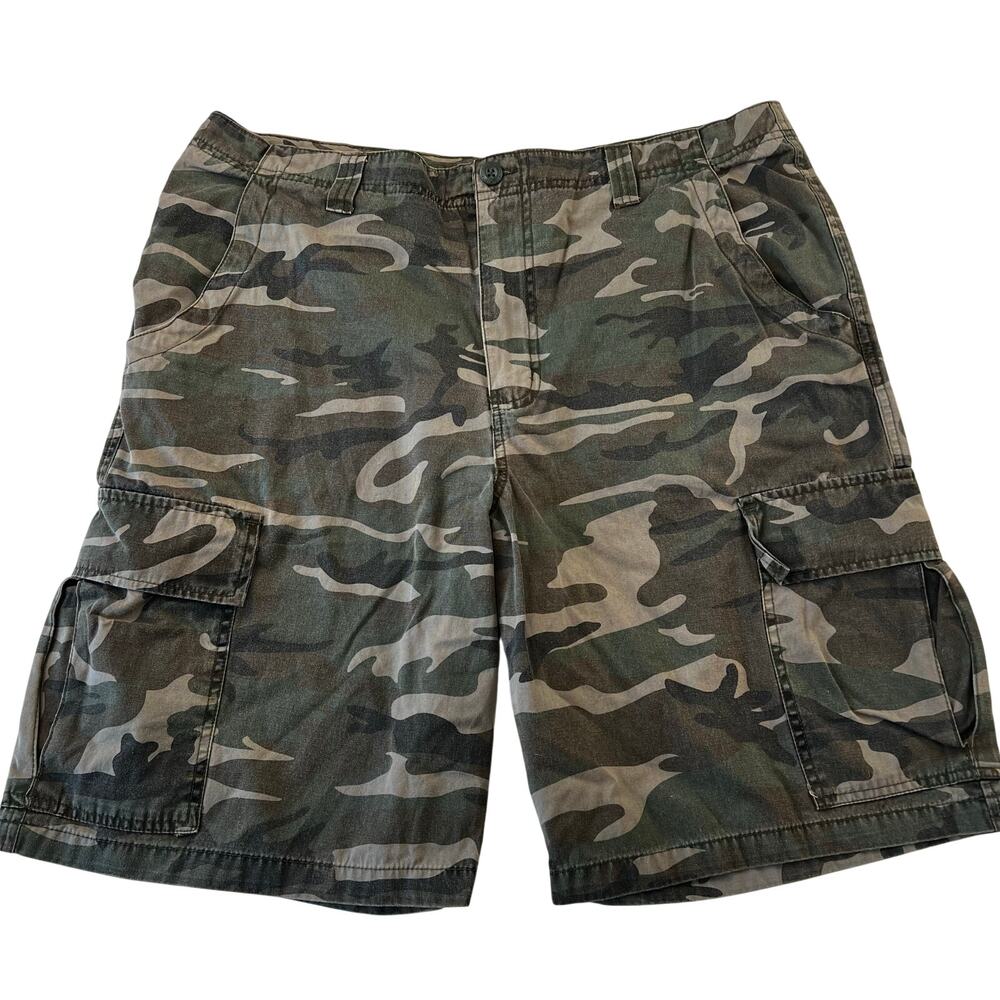 Bugle Boy vintage Camo cargo shorts men’s size 38